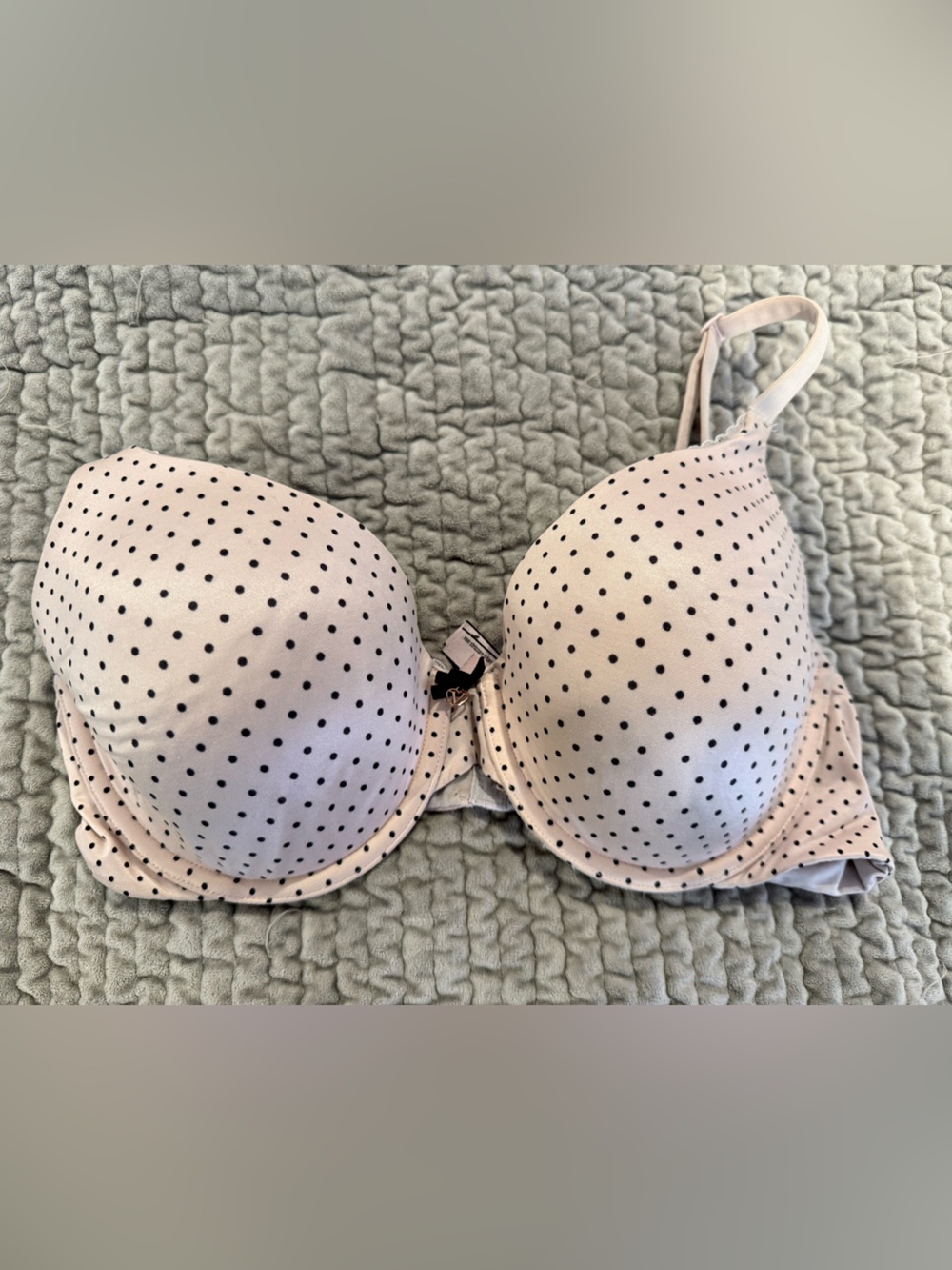 Victoria secret 34 D. Satin pink polka dot underwire bra.